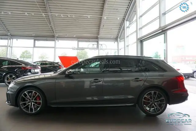 Audi S4