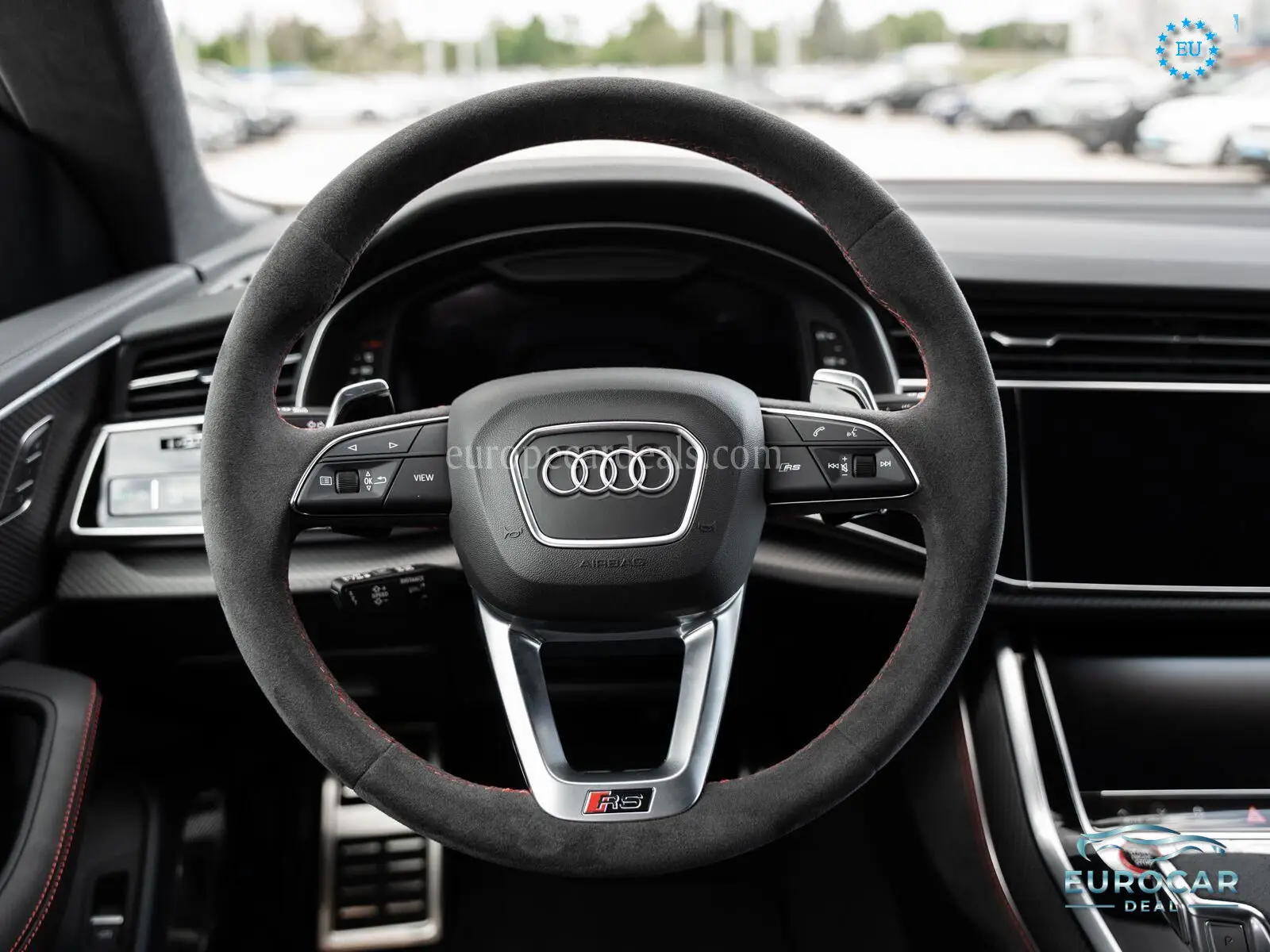 Audi RSQ8