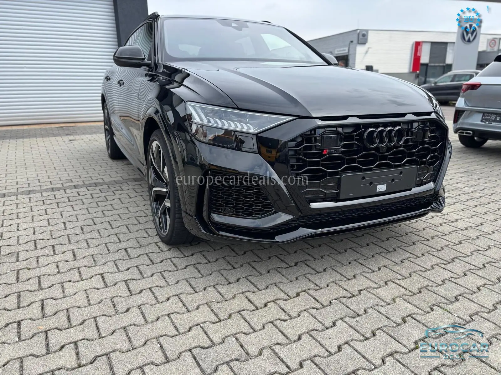 Audi RSQ8