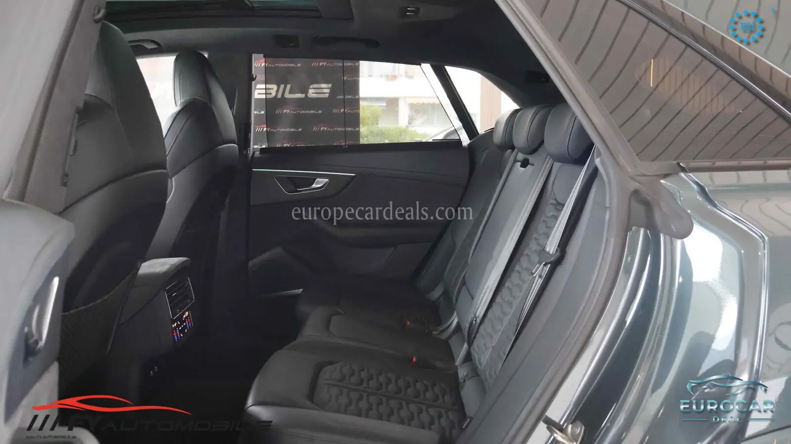 Audi RSQ8