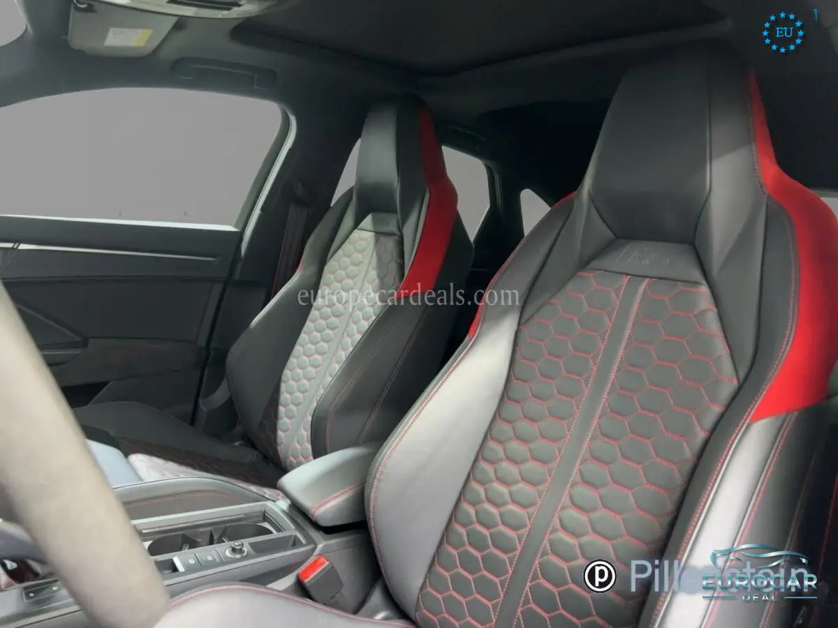 Audi RSQ3