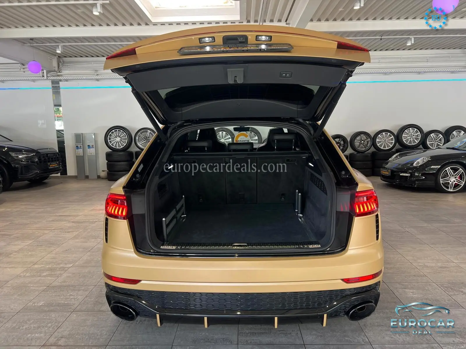 Audi RSQ8