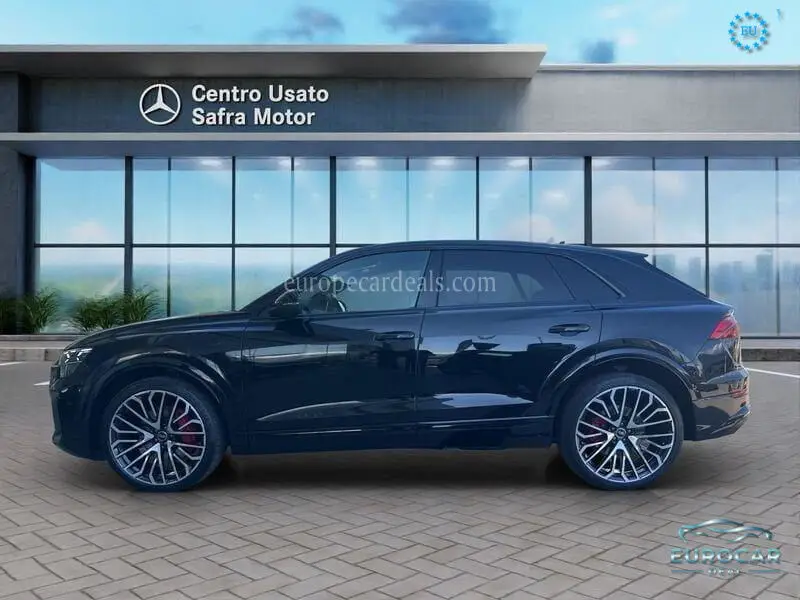 Audi Q8