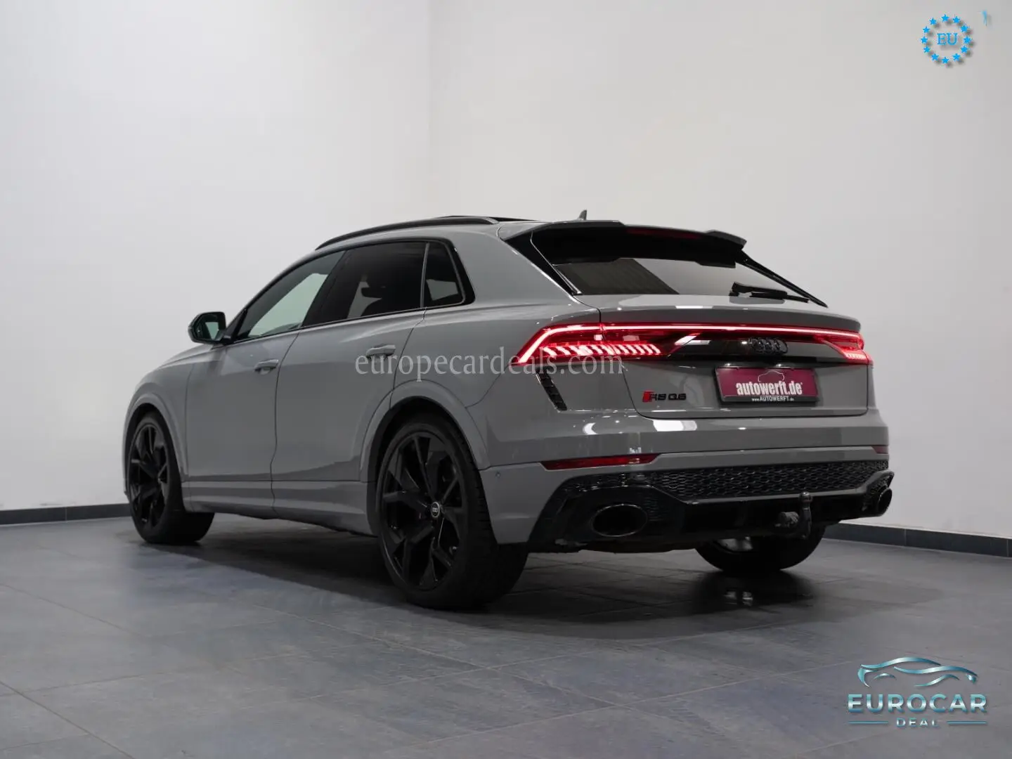 Audi RSQ8