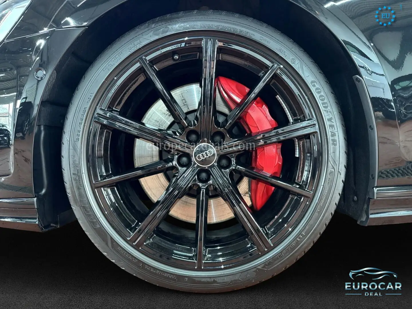 Audi S8