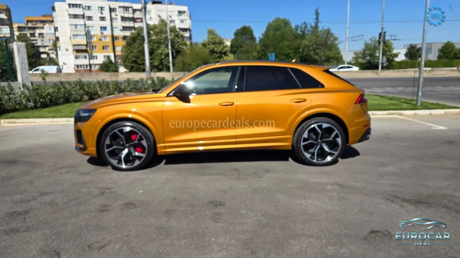 Audi RSQ8
