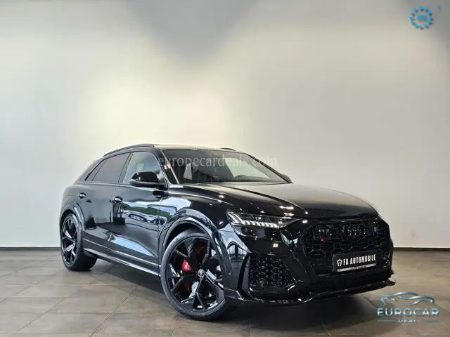 Audi RSQ8