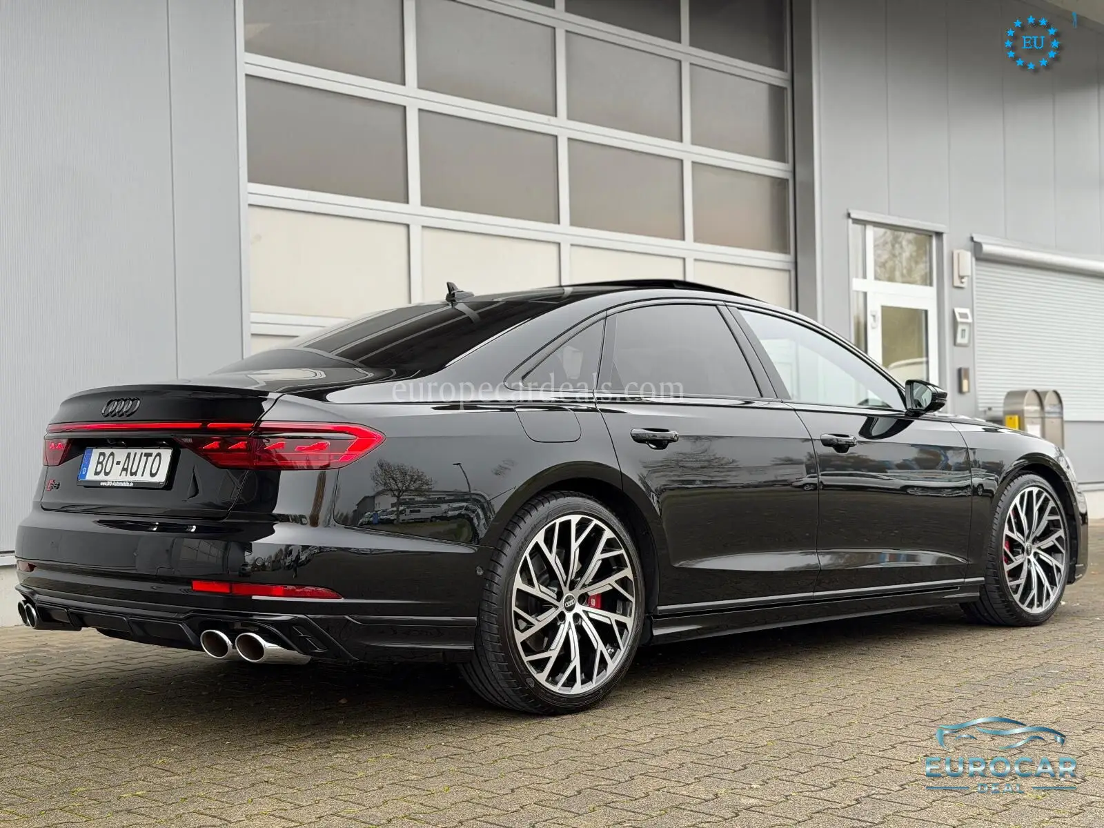 Audi S8