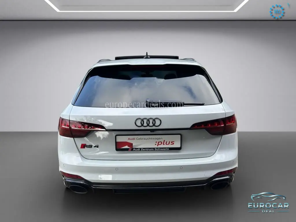 Audi RS4
