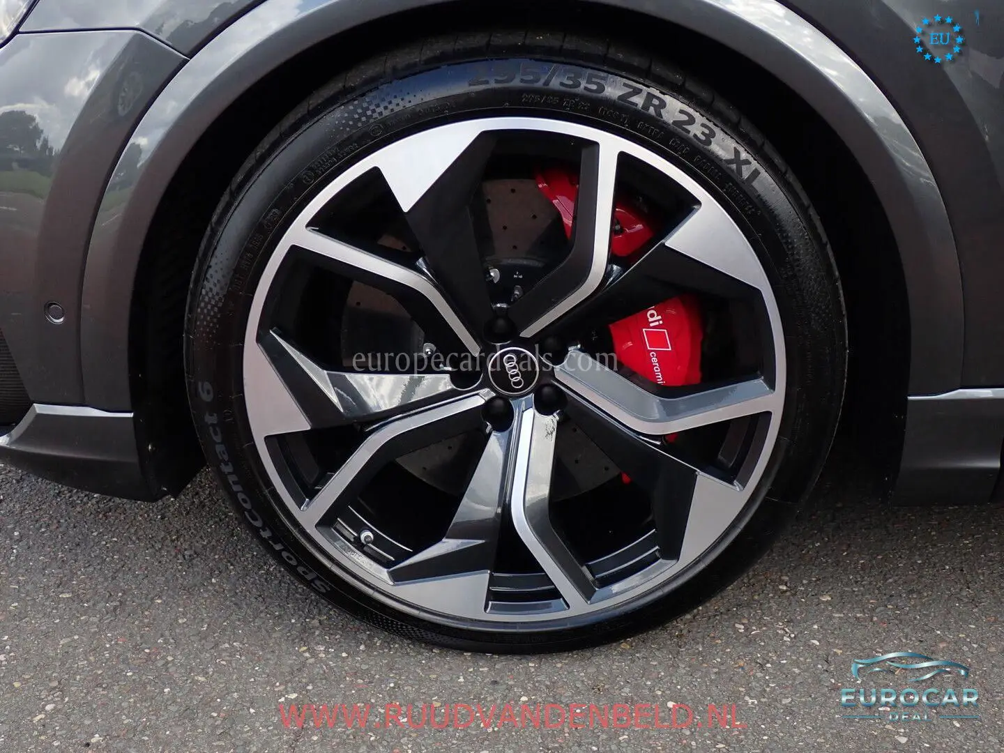 Audi RSQ8