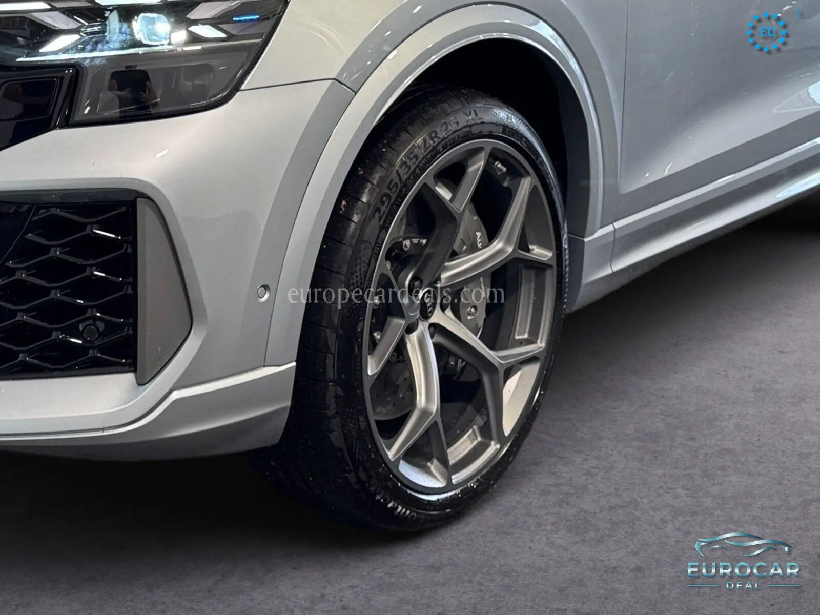Audi RSQ8