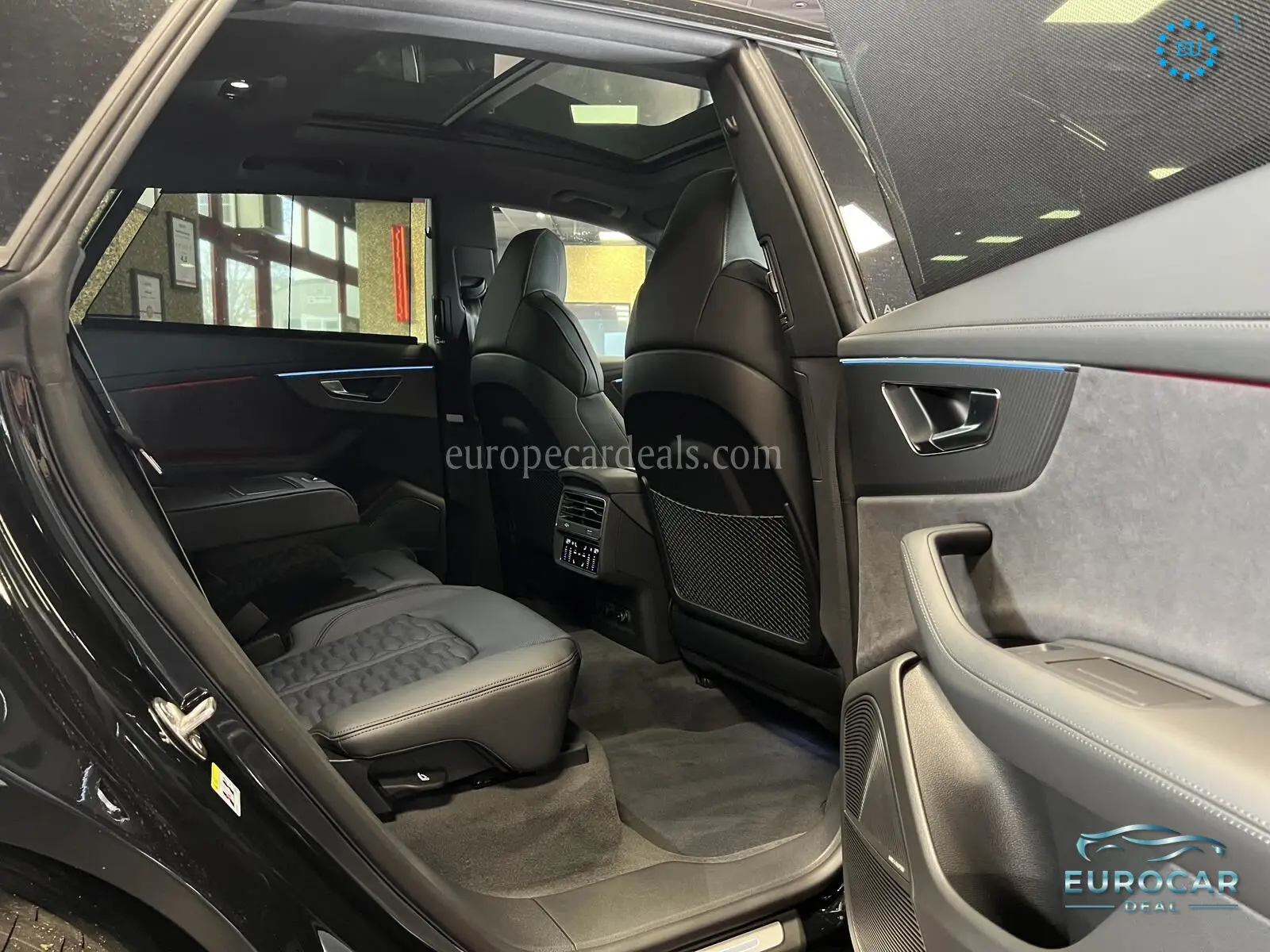 Audi RSQ8