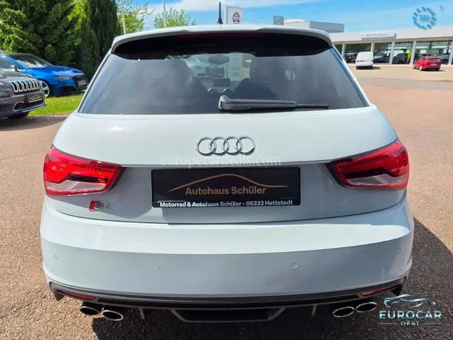 Audi S1