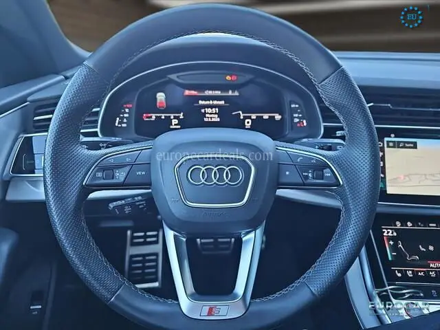 Audi SQ8