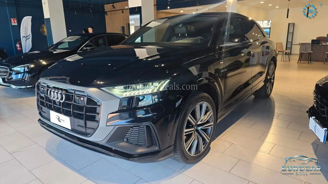 Audi Q8
