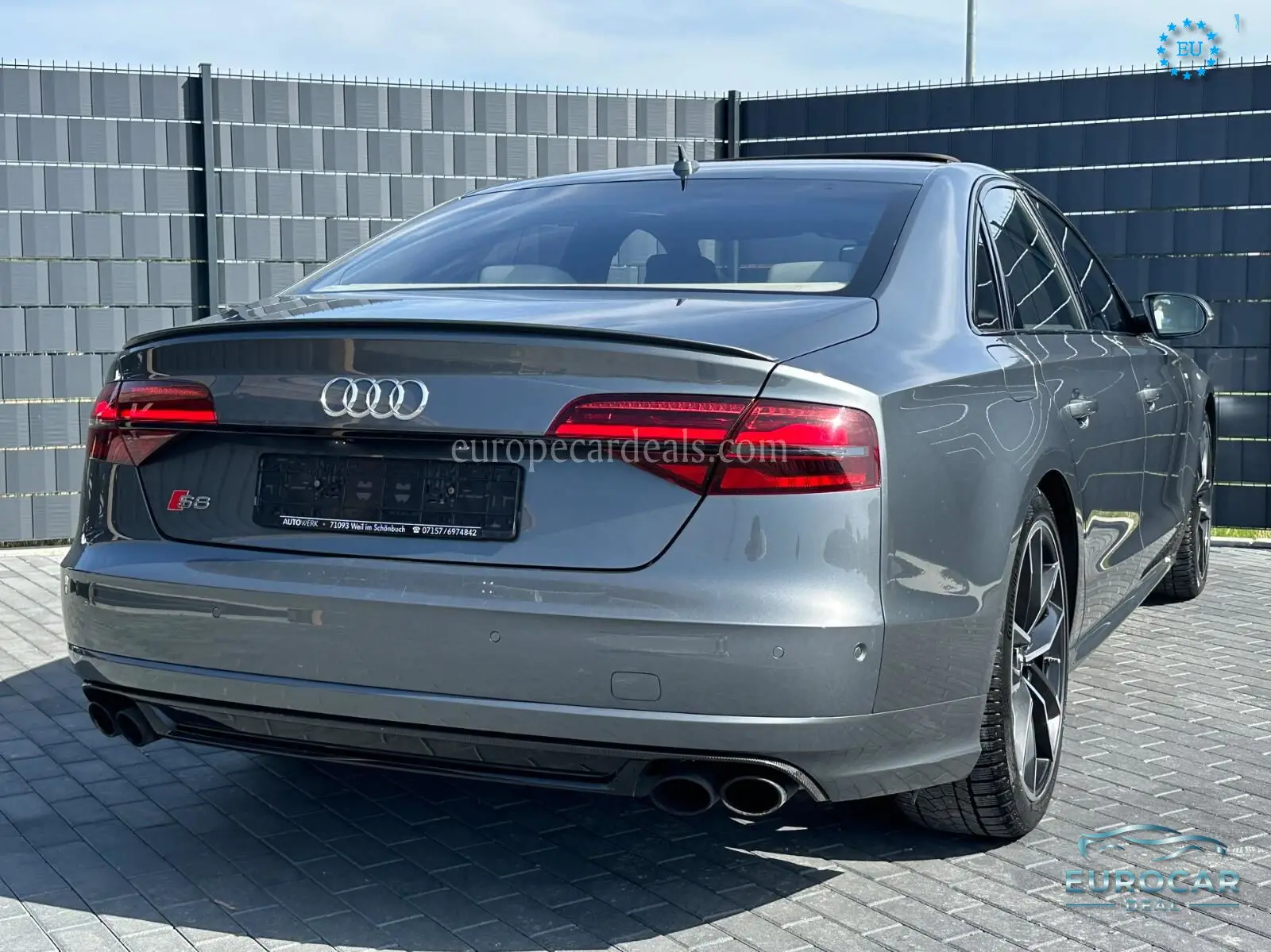 Audi S8