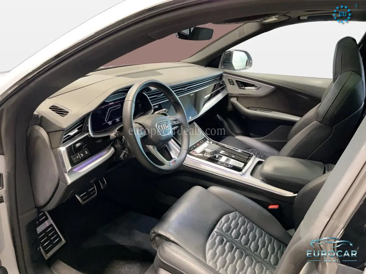 Audi RSQ8