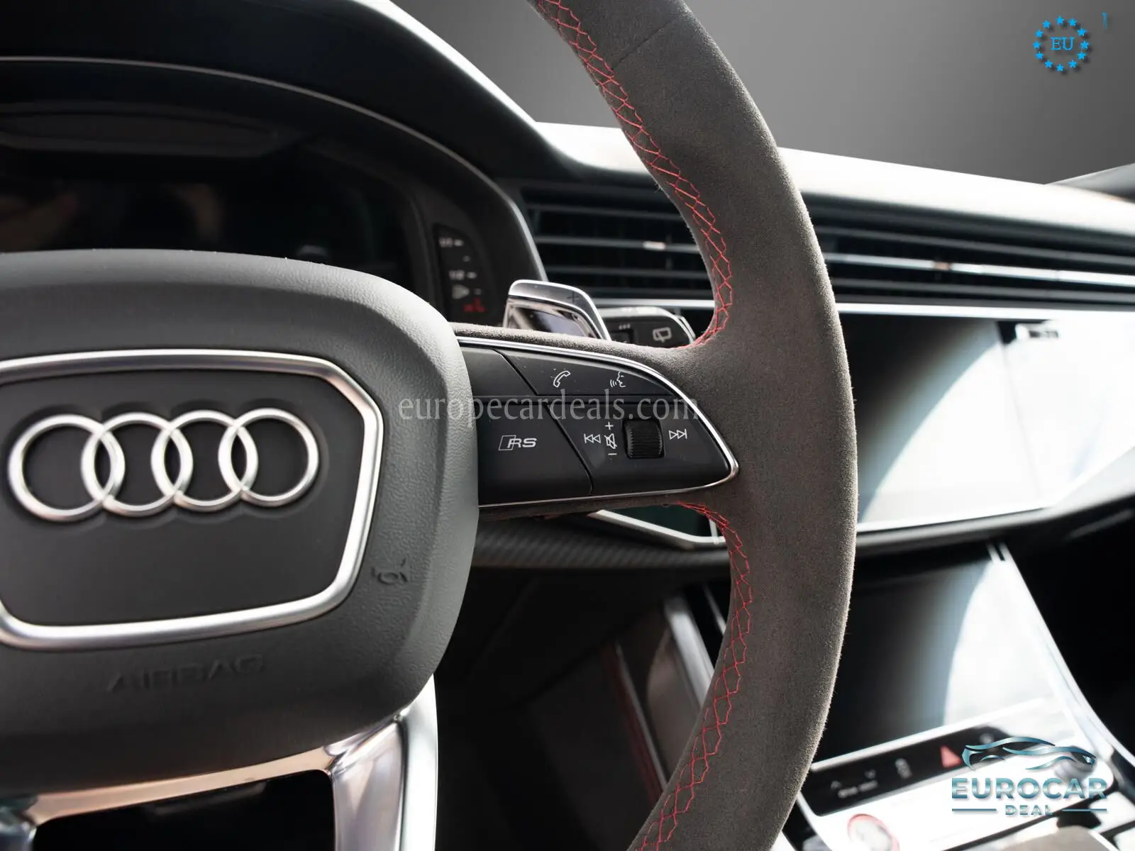 Audi RSQ8