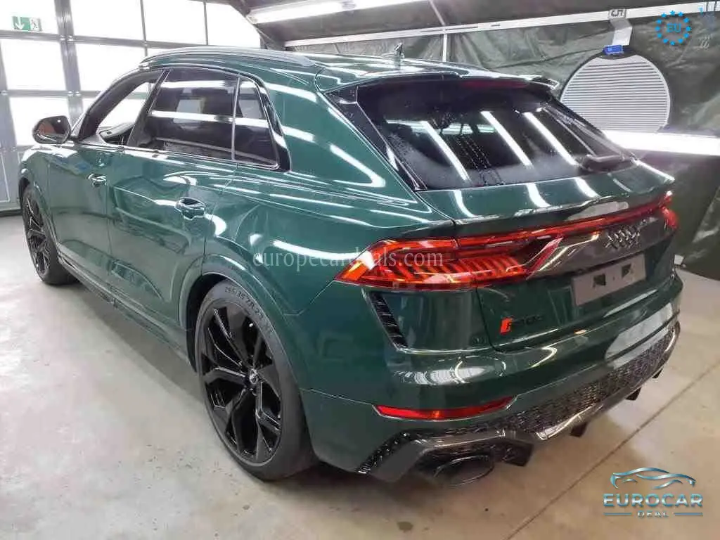 Audi RSQ8