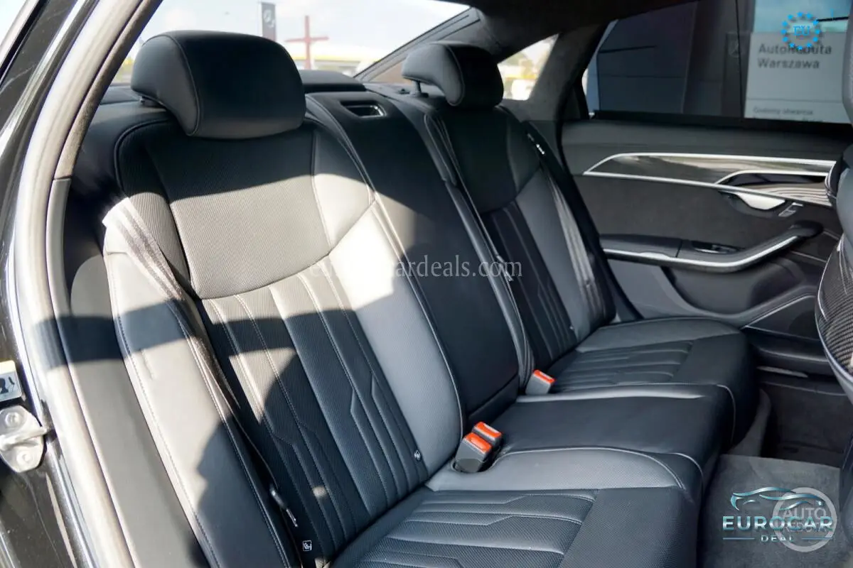 Audi S8