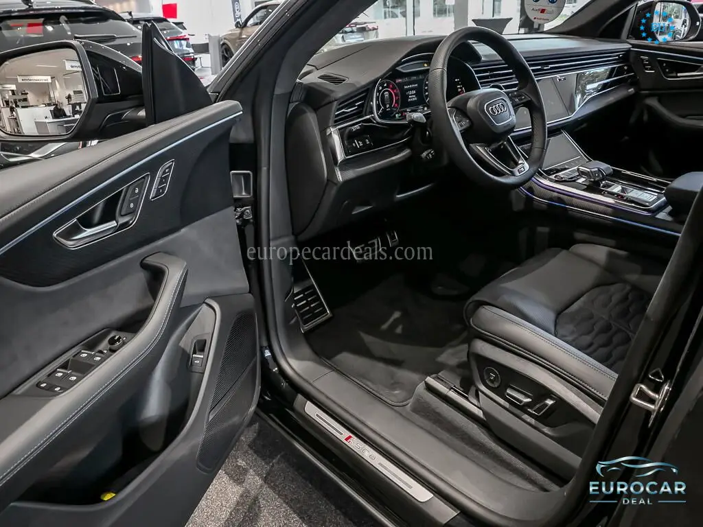 Audi RSQ8