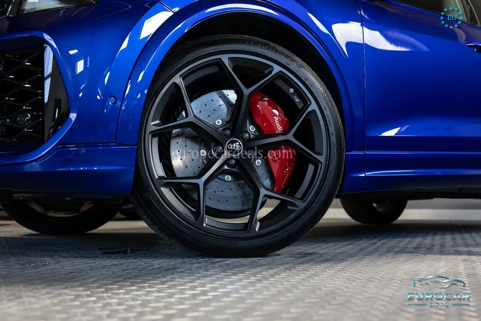 Audi RSQ8
