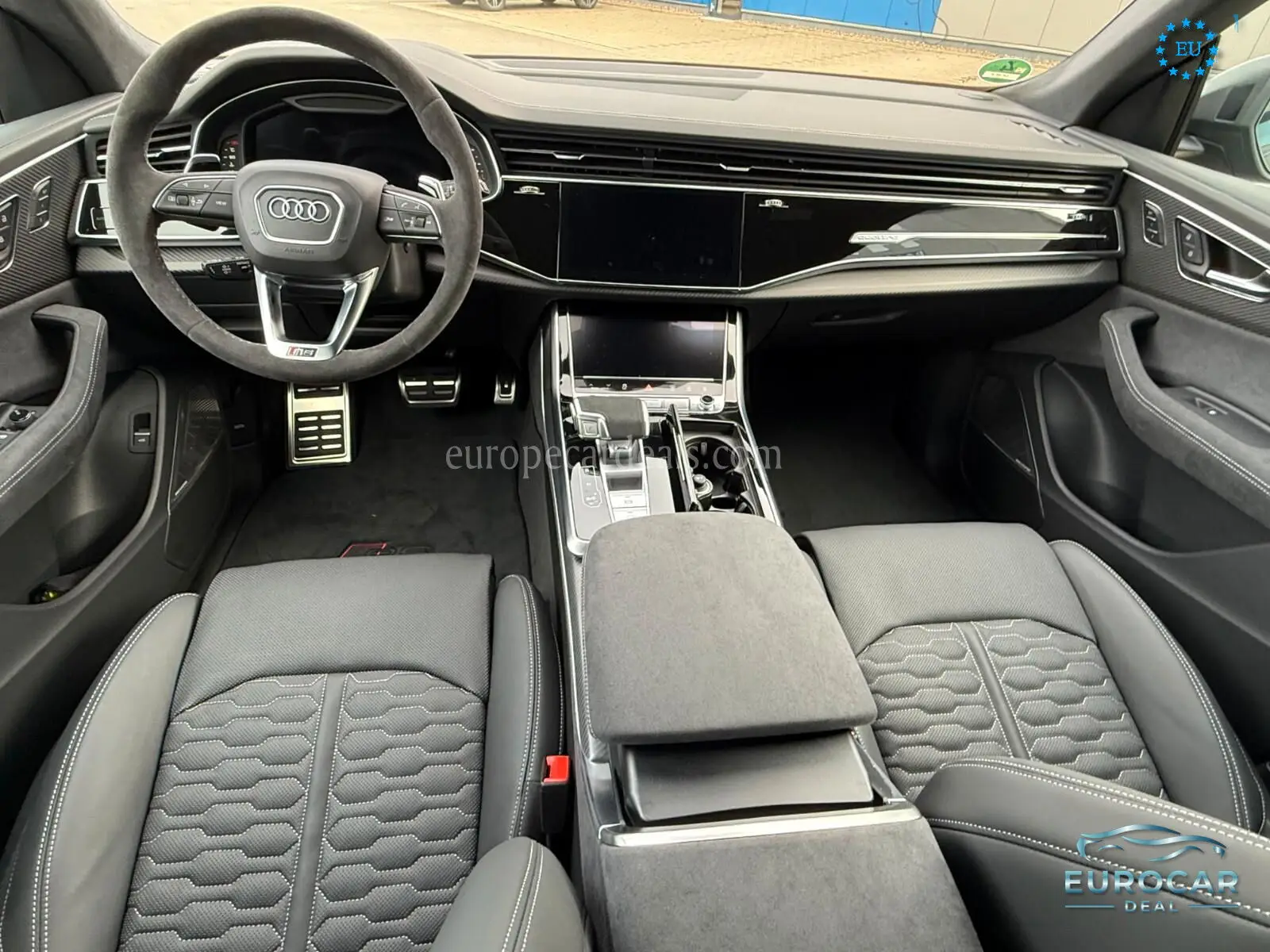 Audi RSQ8