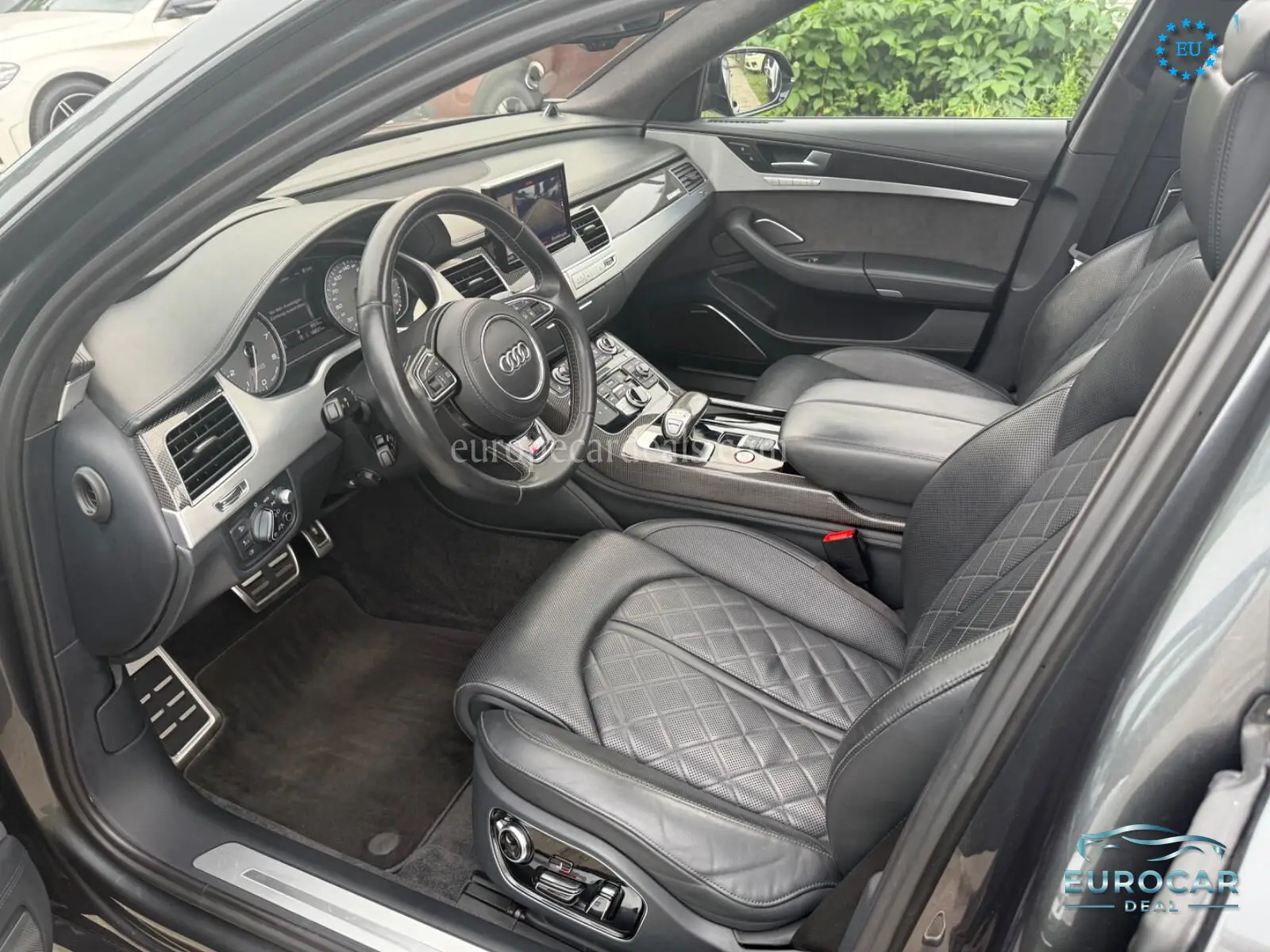 Audi S8