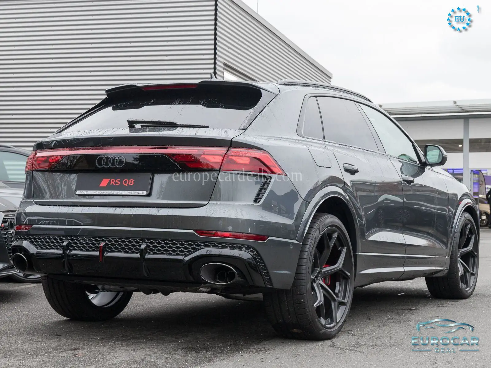 Audi RSQ8