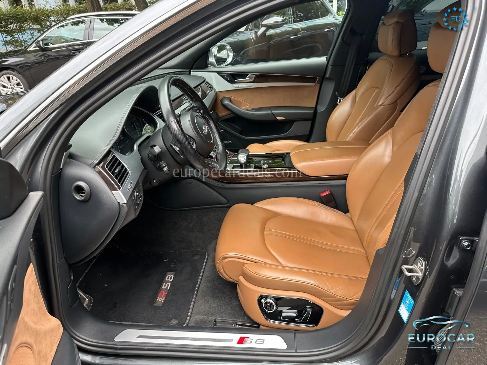 Audi S8