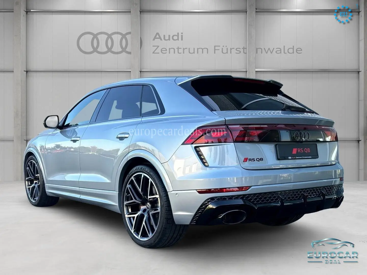 Audi RSQ8