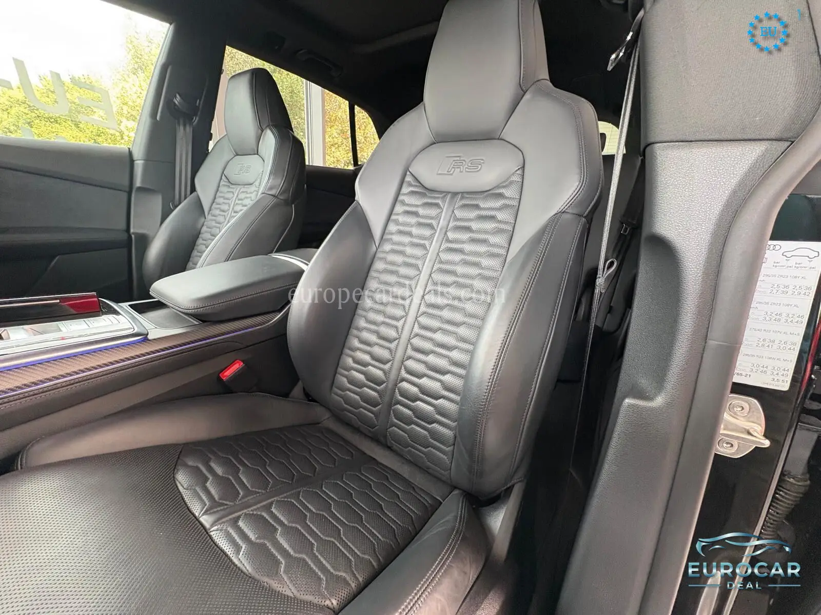 Audi RSQ8