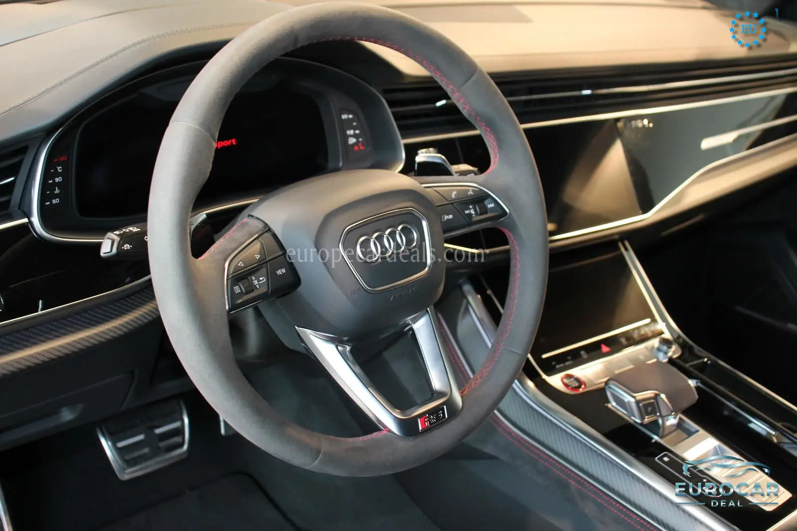 Audi RSQ8