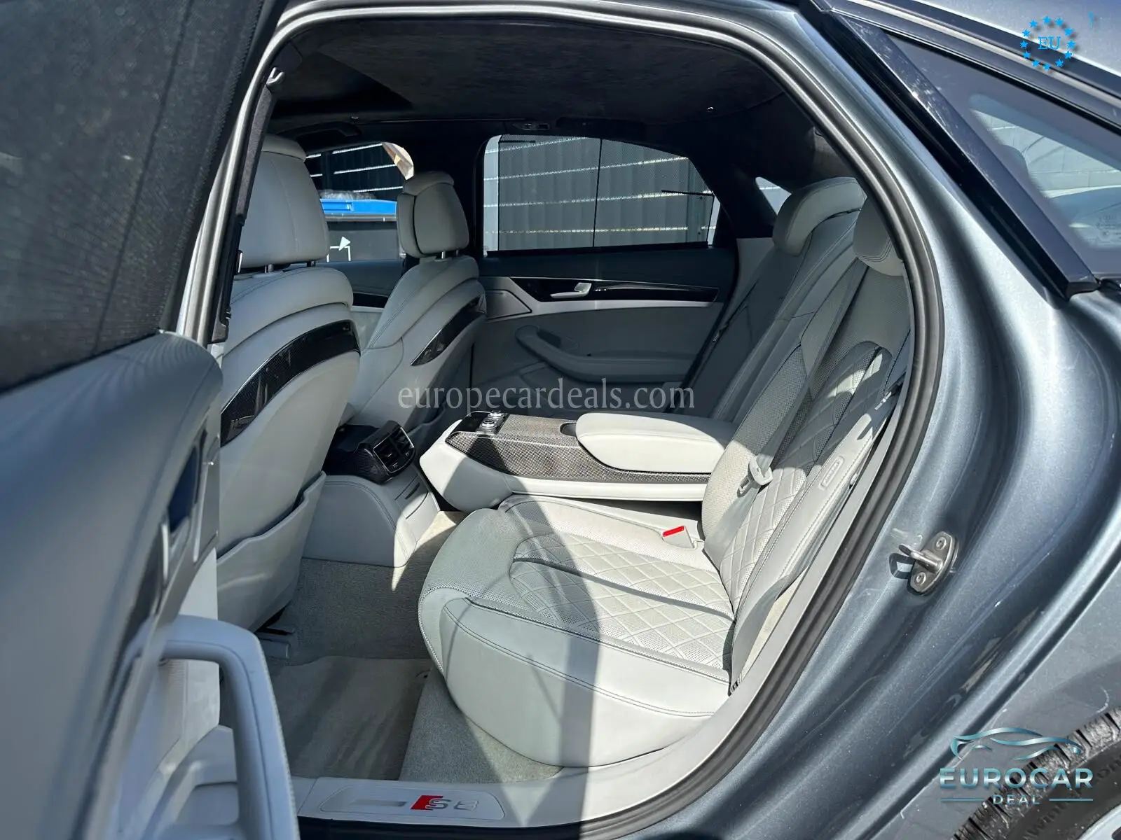 Audi S8
