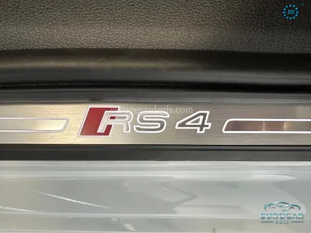 Audi RS4