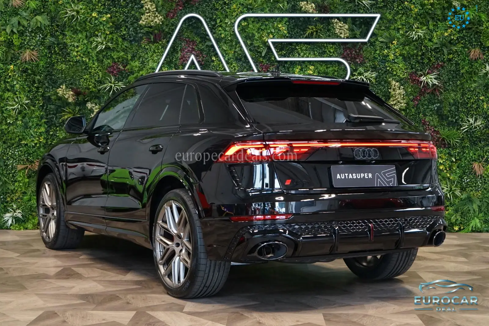 Audi RSQ8