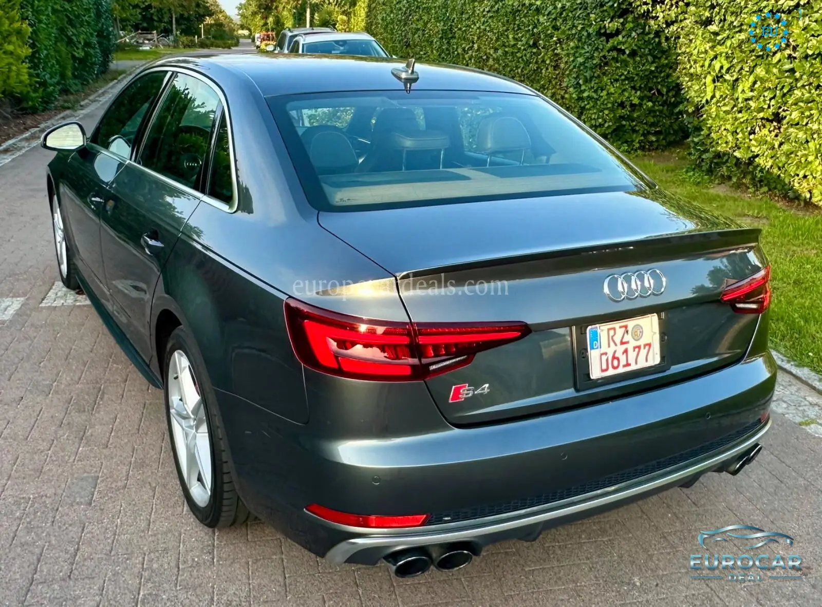 Audi S4
