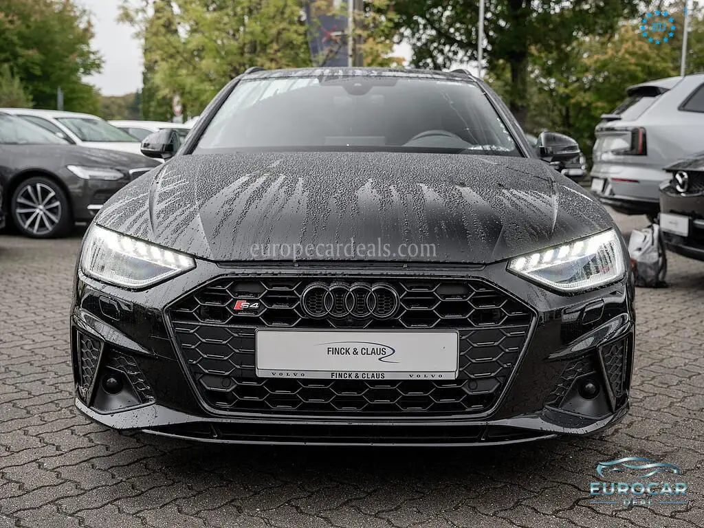 Audi S4