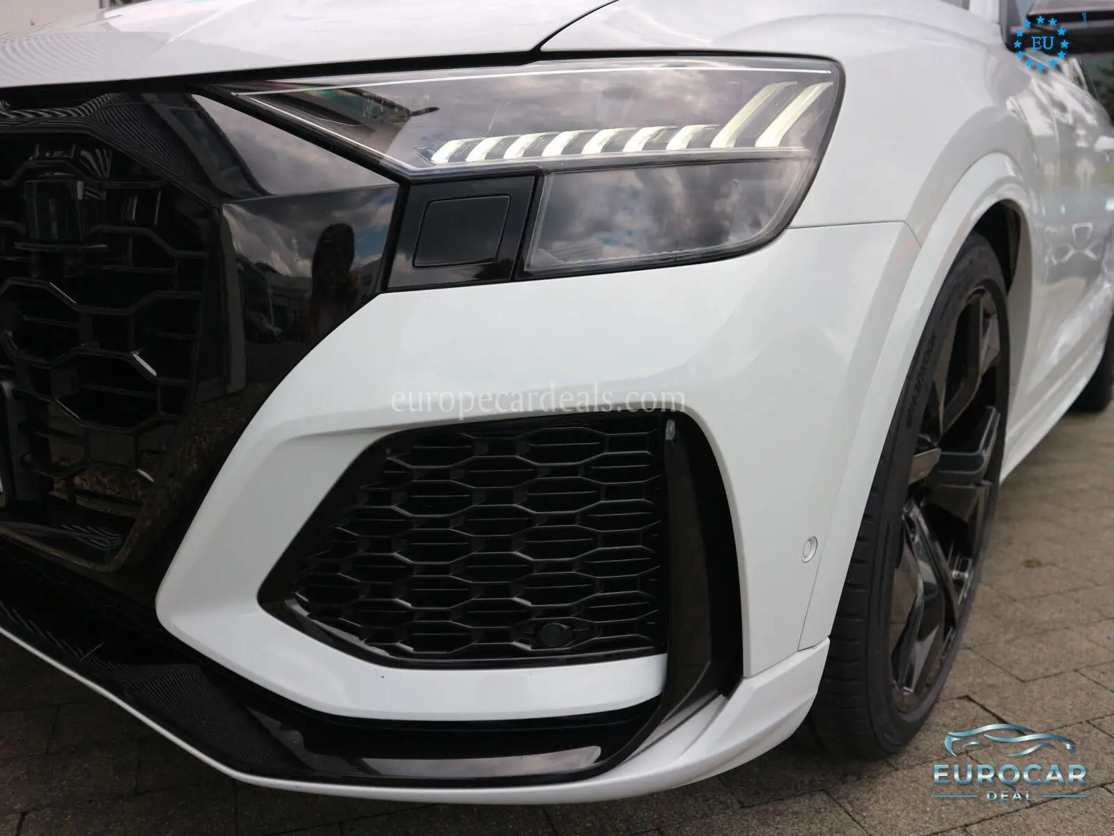 Audi RSQ8