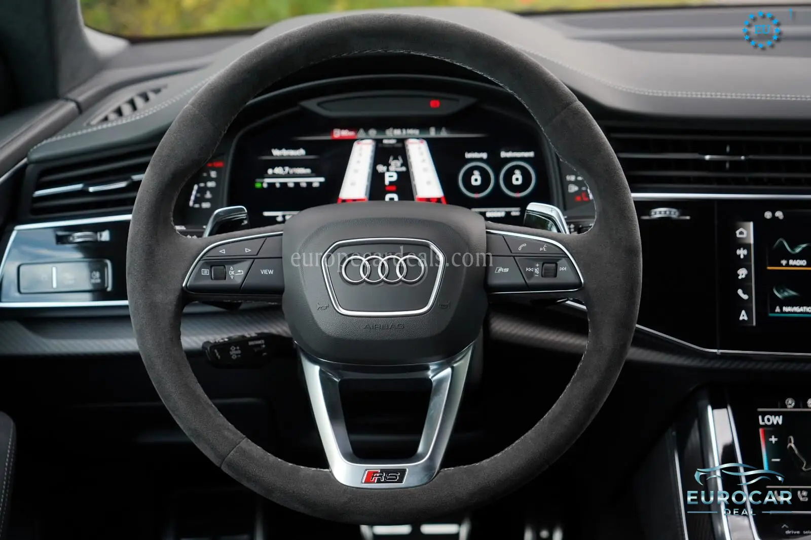 Audi RSQ8