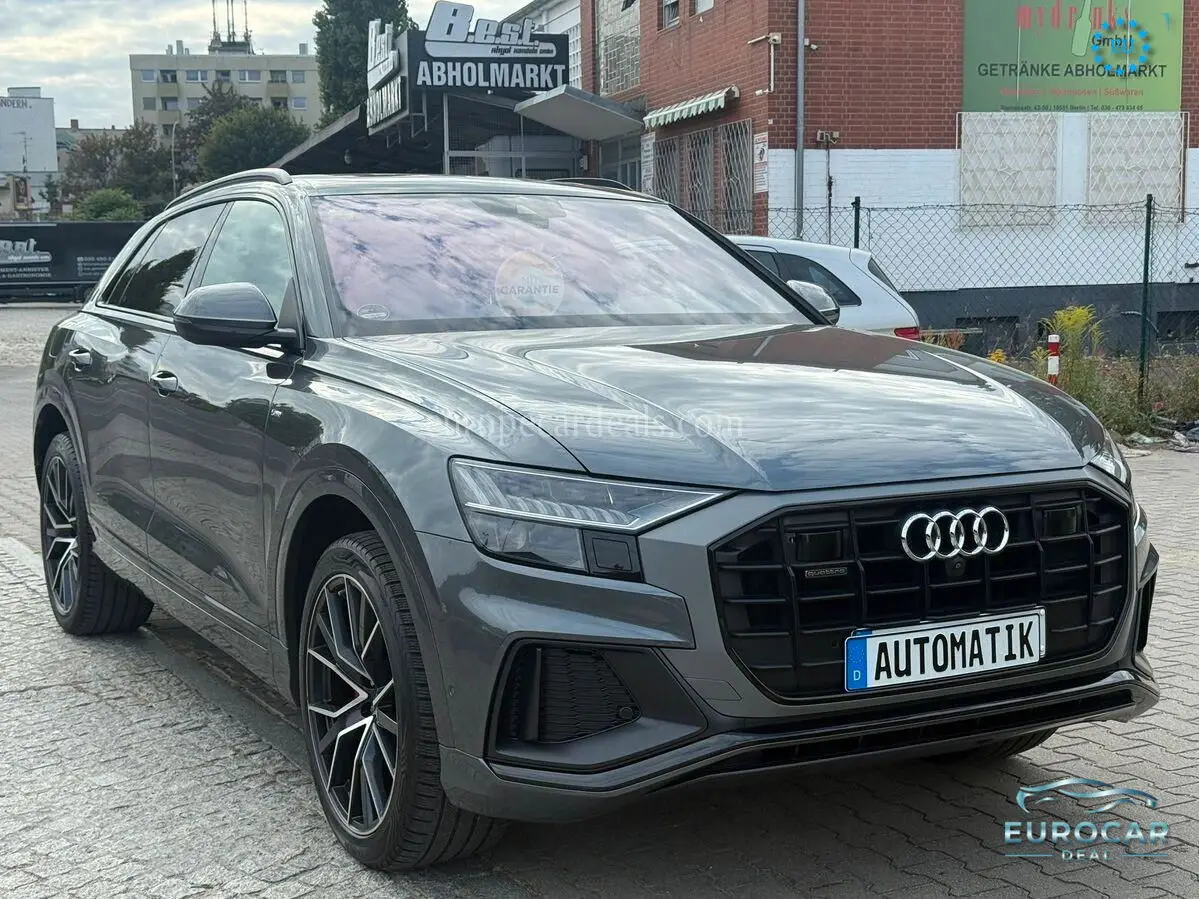 Audi Q8