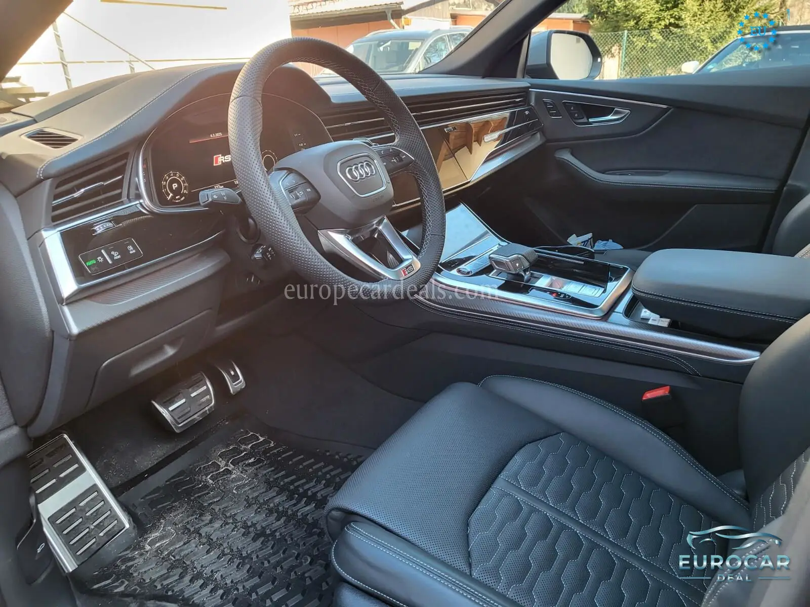Audi RSQ8