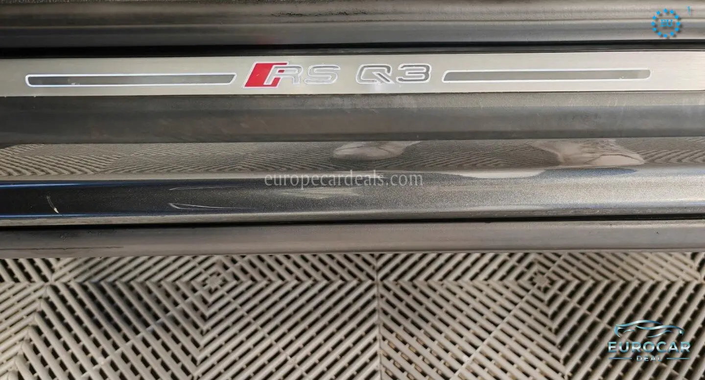 Audi RSQ3