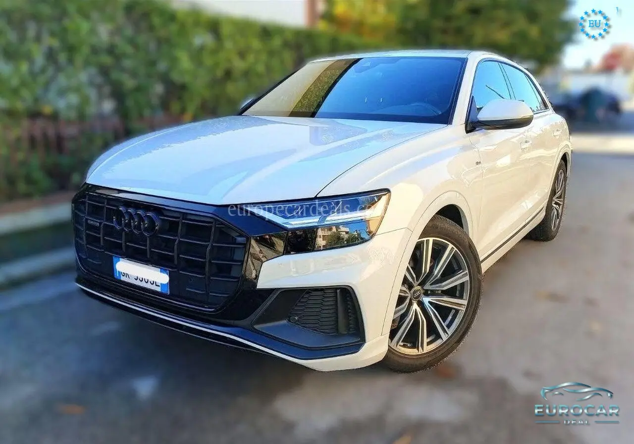 Audi Q8