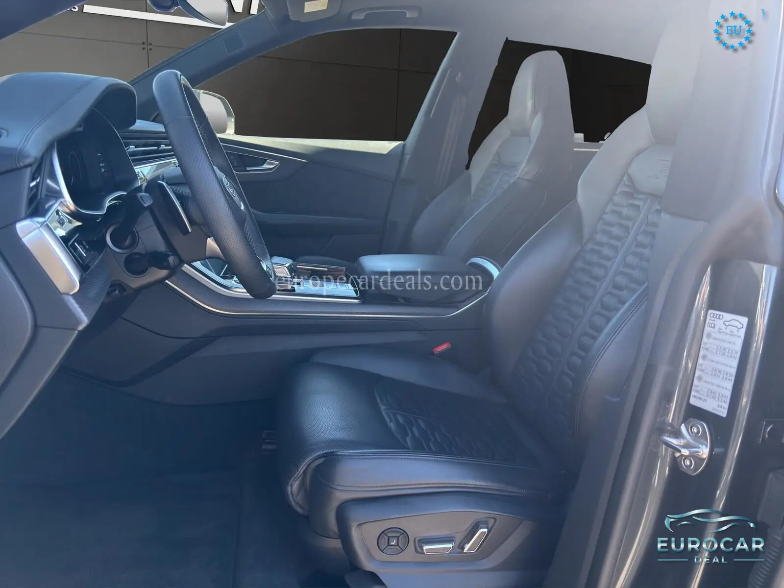 Audi RSQ8