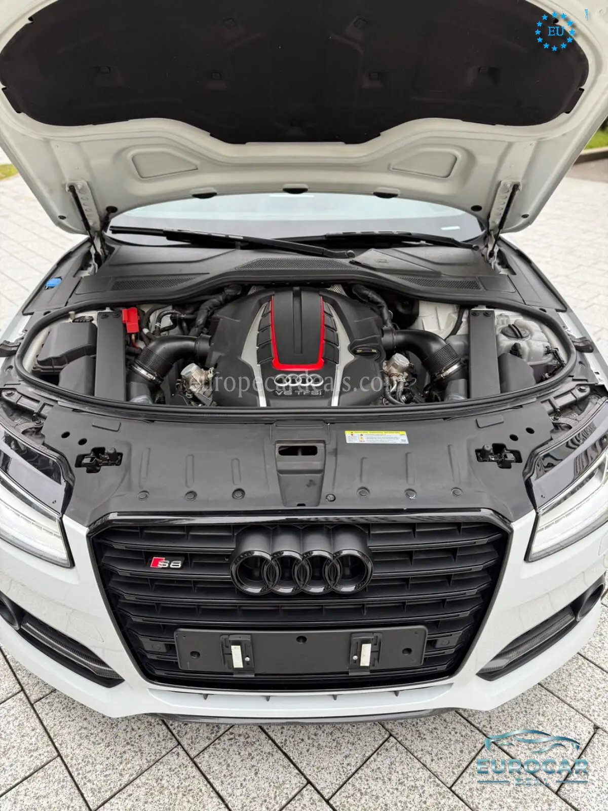 Audi S8
