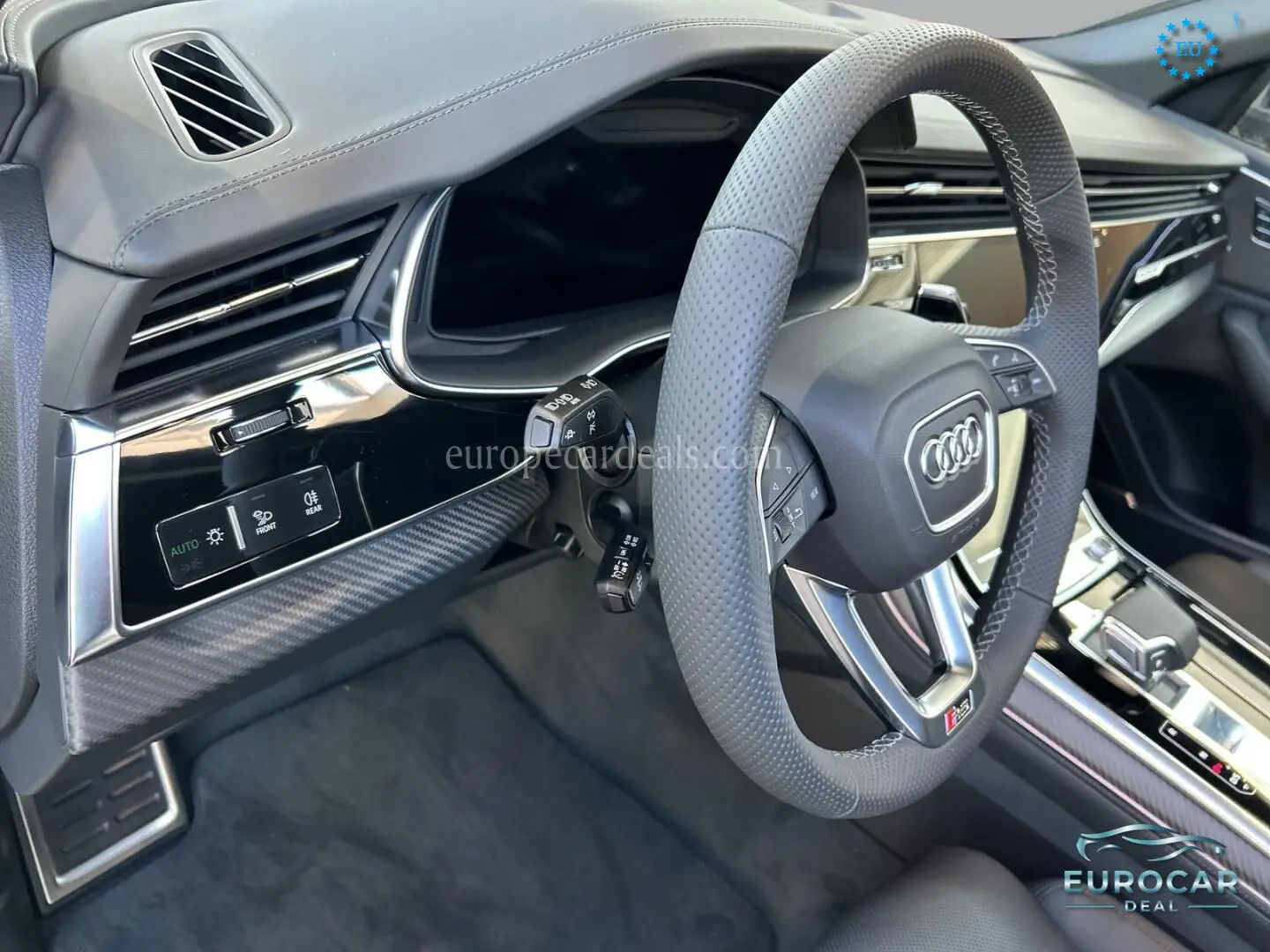 Audi RSQ8