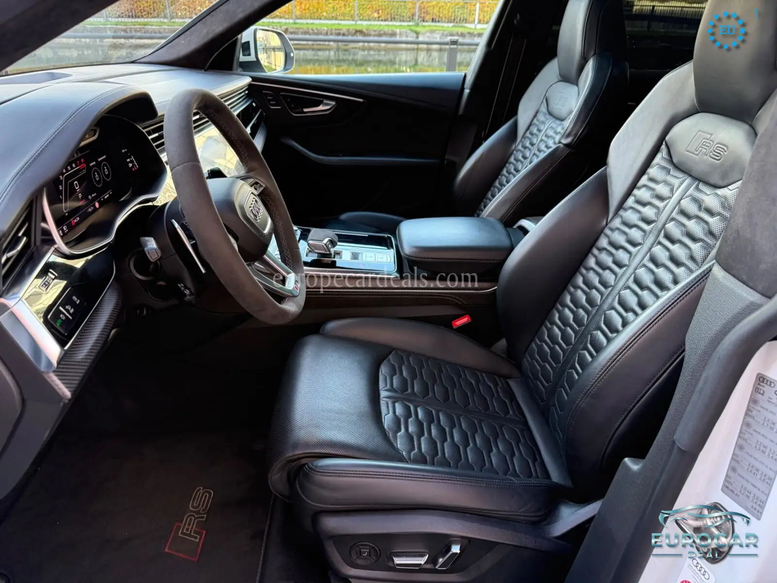 Audi RSQ8