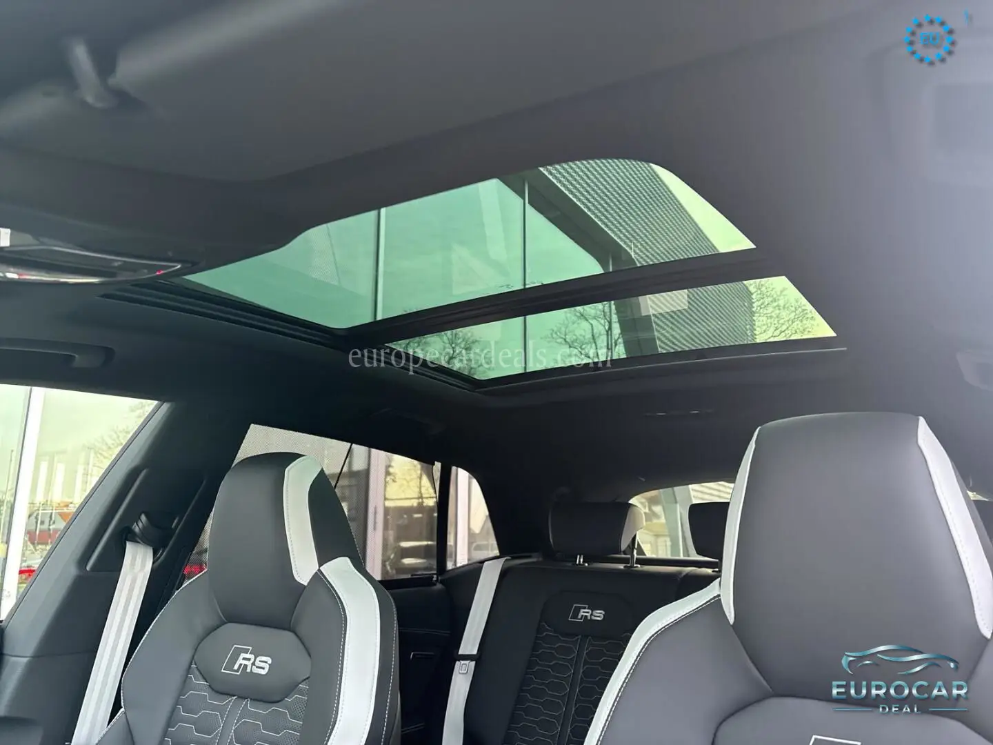 Audi RSQ8