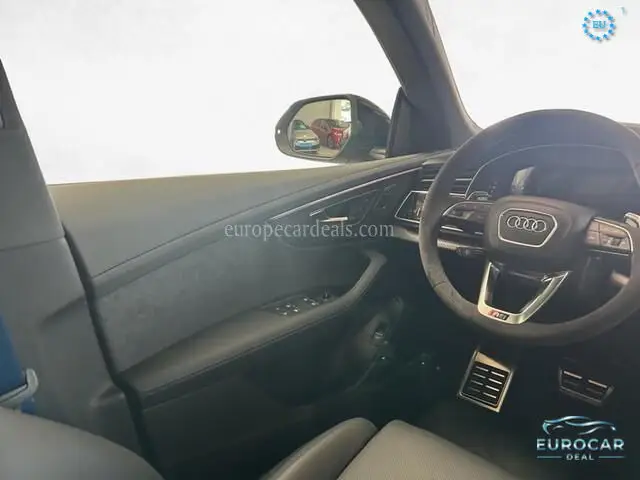 Audi RSQ8
